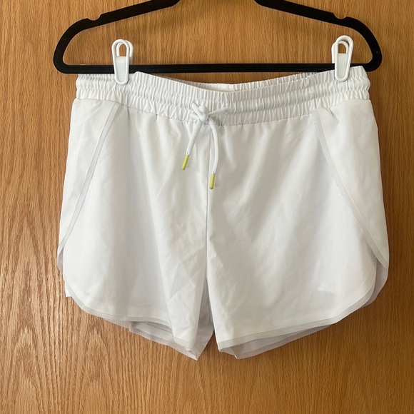 ZYIA Pants - White zyia shorts